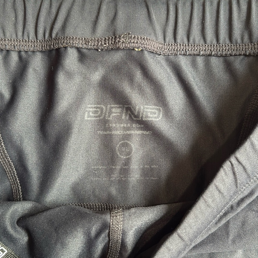 DFND Recovery Compression Shorts - Picture 3 of 4